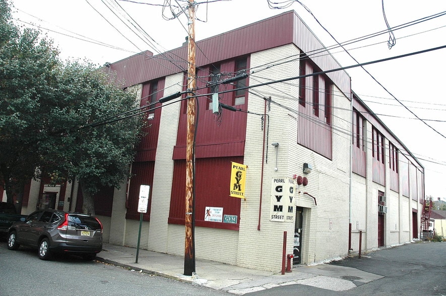 More Photos Of 10-30 Pearl St, Long Branch Warehouse For Lease