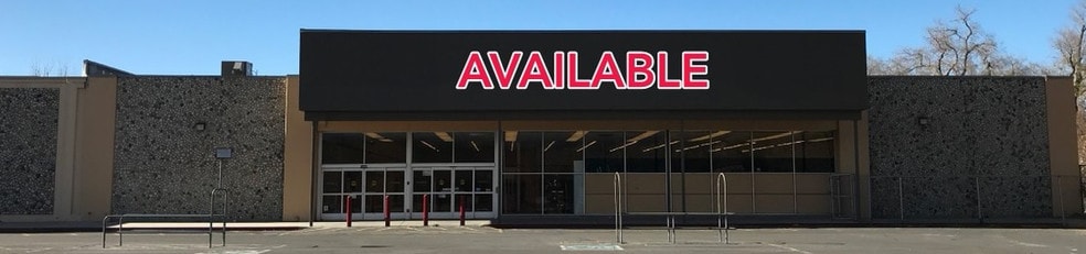 More Photos Of 3300 S 700 East, Salt Lake City Storefront For Sale