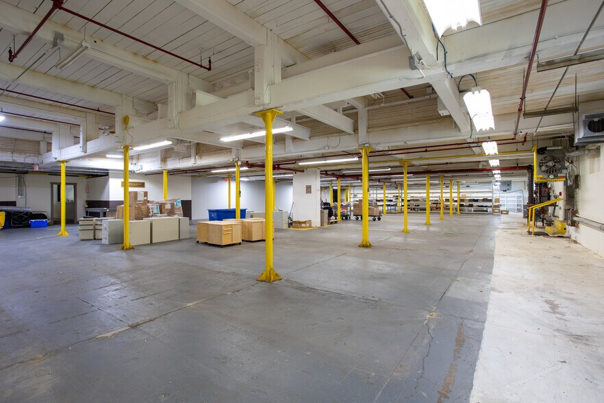 More Photos Of 125 Pecks Rd, Pittsfield Warehouse For Sale