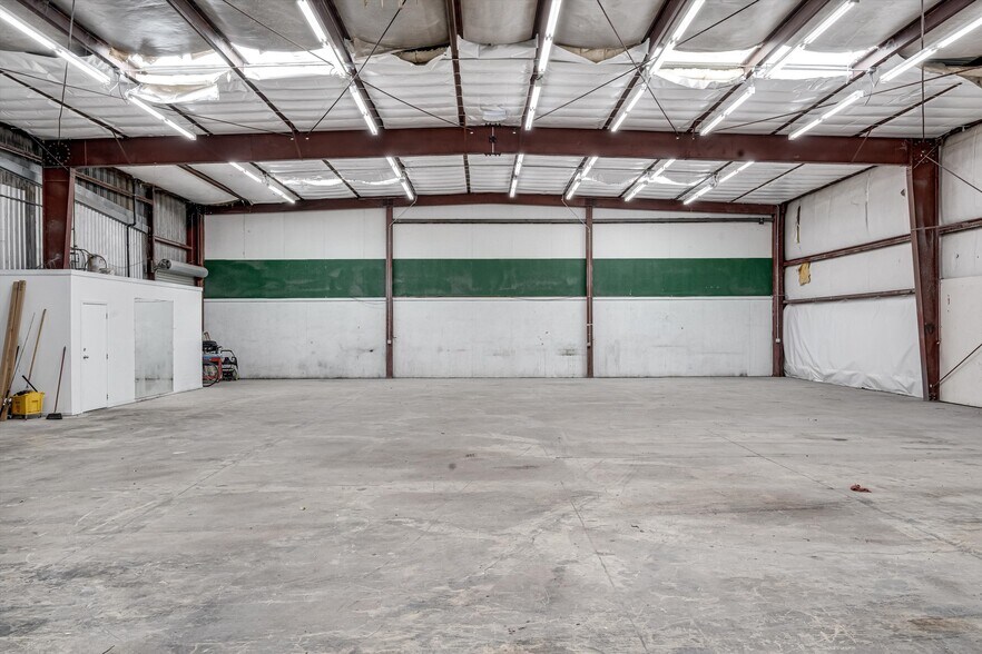 More Photos Of 850 Grove St, Sonoma Industrial For Lease