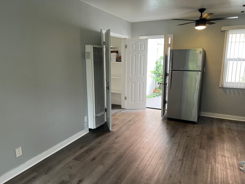 More Photos Of 2403 Louella Ave, Venice Apartments For Sale