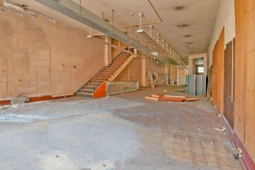 More Photos Of 317 N Charles St, Baltimore Office For Sale