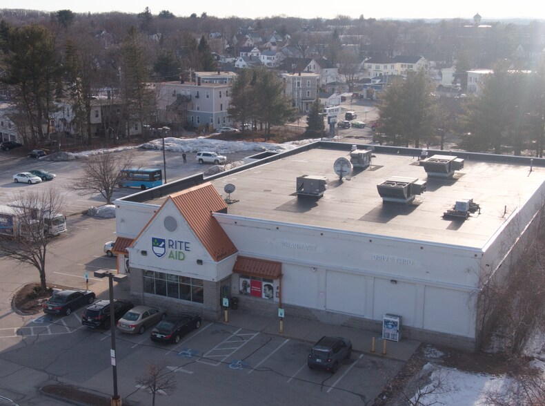 Primary Photo Of 270 Mammoth Rd, Manchester Drugstore For Lease