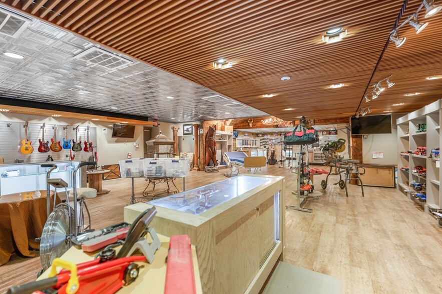 More Photos Of 255 Cumberland Trace Rd, Bowling Green Flex For Lease