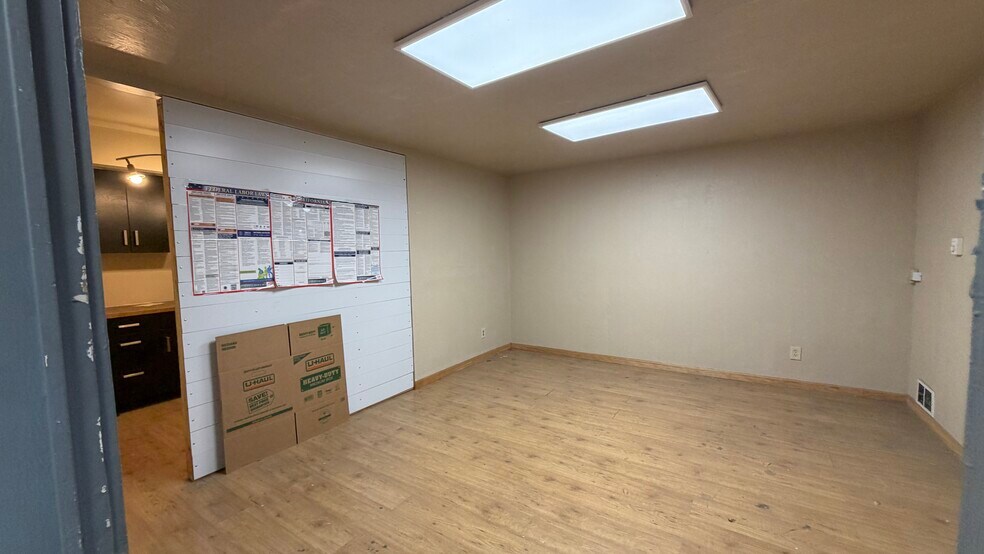 More Photos Of 1433 Yosemite Ave & 1430 Armstrong Ave, San Francisco Manufacturing For Lease