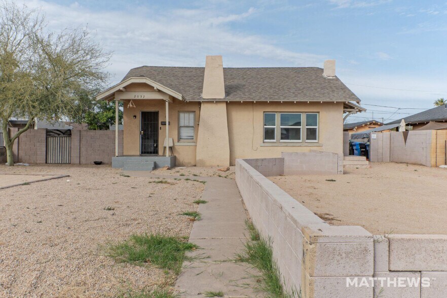 More Photos Of 2032 W Adams St, Phoenix Multifamily For Sale