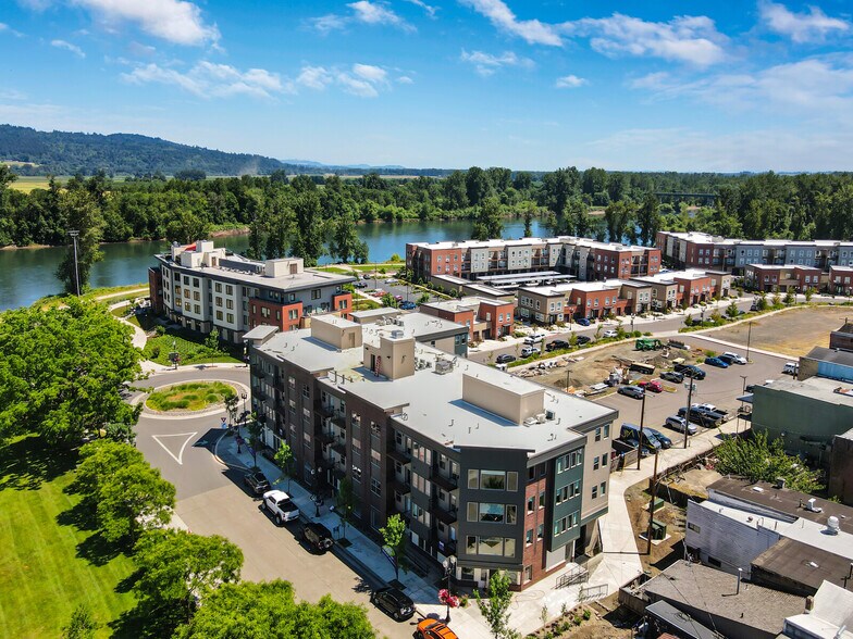 More Photos Of 107 C Street, Independence Apartments For Lease