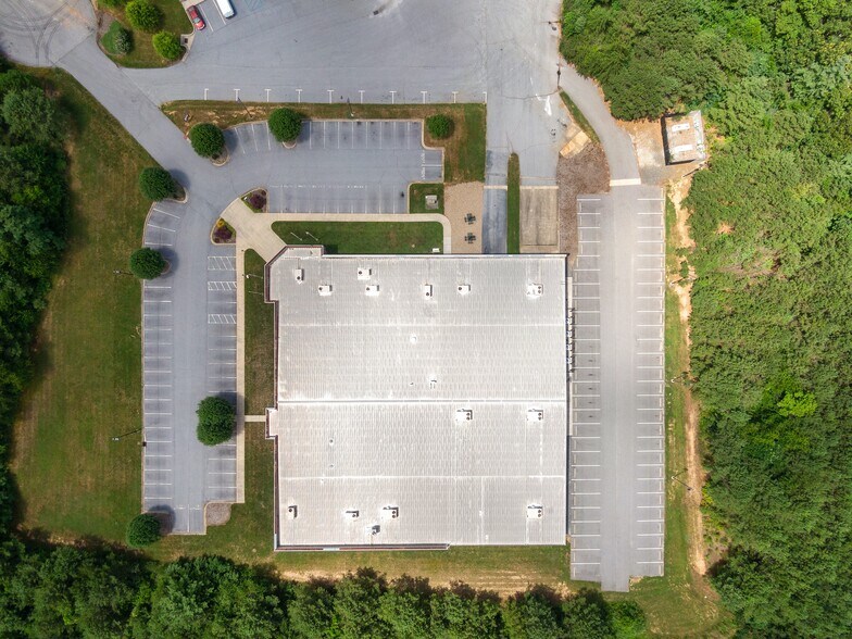 More Photos Of 220 Continuum Dr, Fletcher Research And Development For Sale