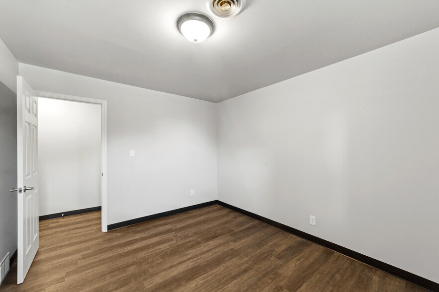 More Photos Of 1105 2nd Ave, Akron Apartments For Sale