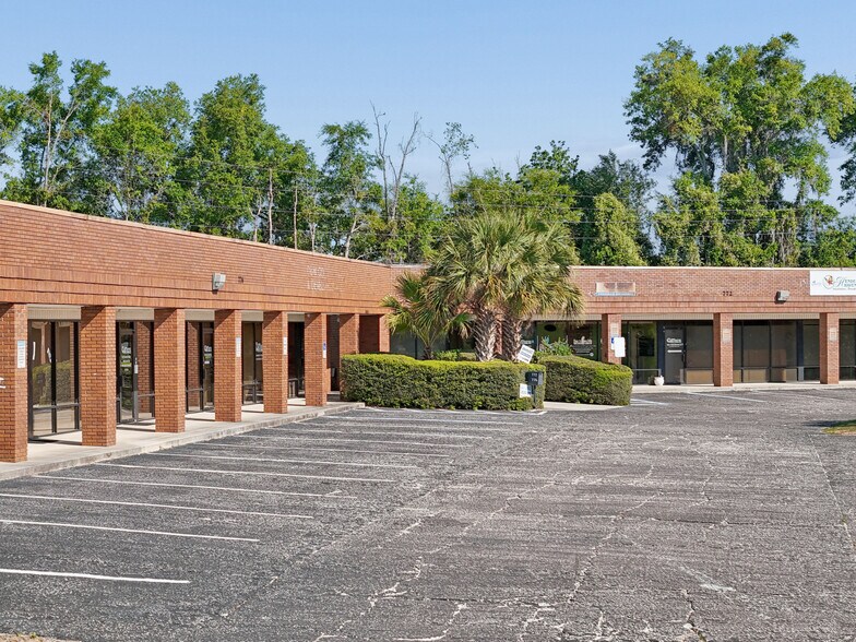 More Photos Of 772 Foxridge Center Dr, Orange Park Office For Sale