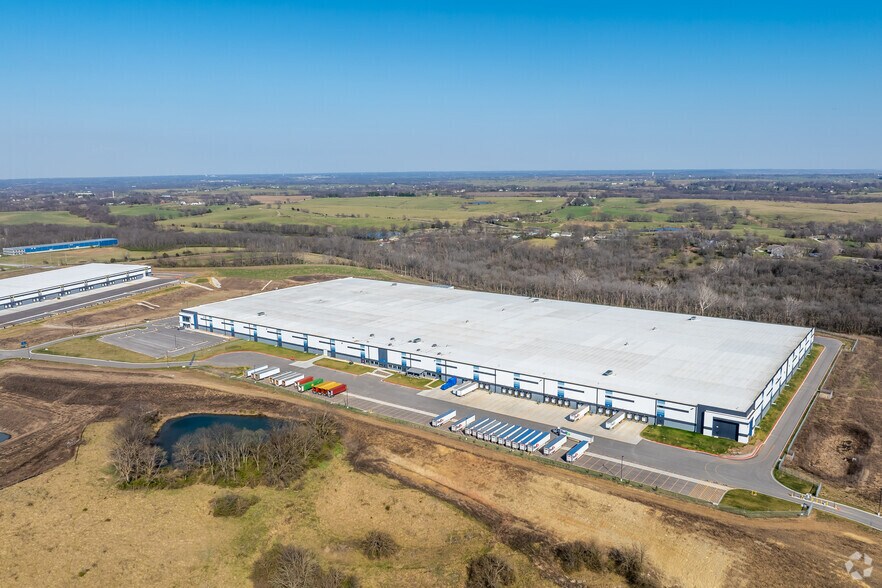 More Photos Of 1401 Shepherd Rd, Liberty Unknown For Lease