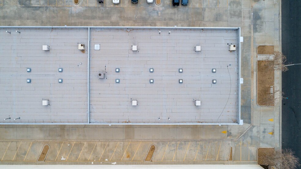 More Photos Of 39360 3rd St E, Palmdale Warehouse For Lease