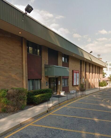 More Photos Of 20 Hospital Dr, Toms River Medical For Lease