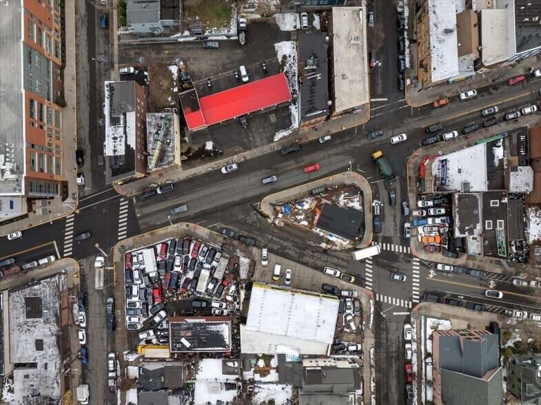 More Photos Of 962 Main Ave, Passaic Apartments For Sale