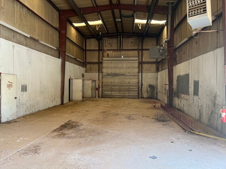 More Photos Of 1171 Texas Highway 83, Denver City Industrial For Sale