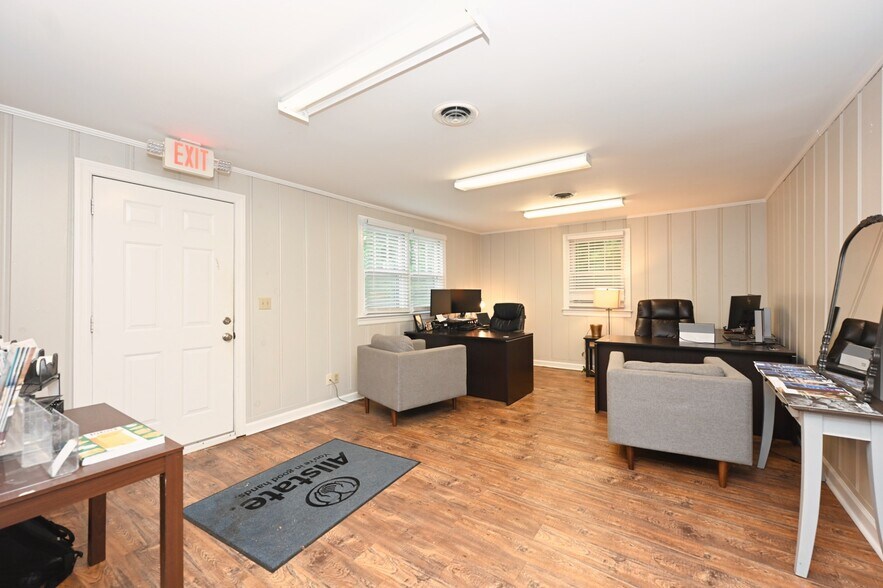 More Photos Of 612 Hartsville Pike, Gallatin Office Residential For Sale