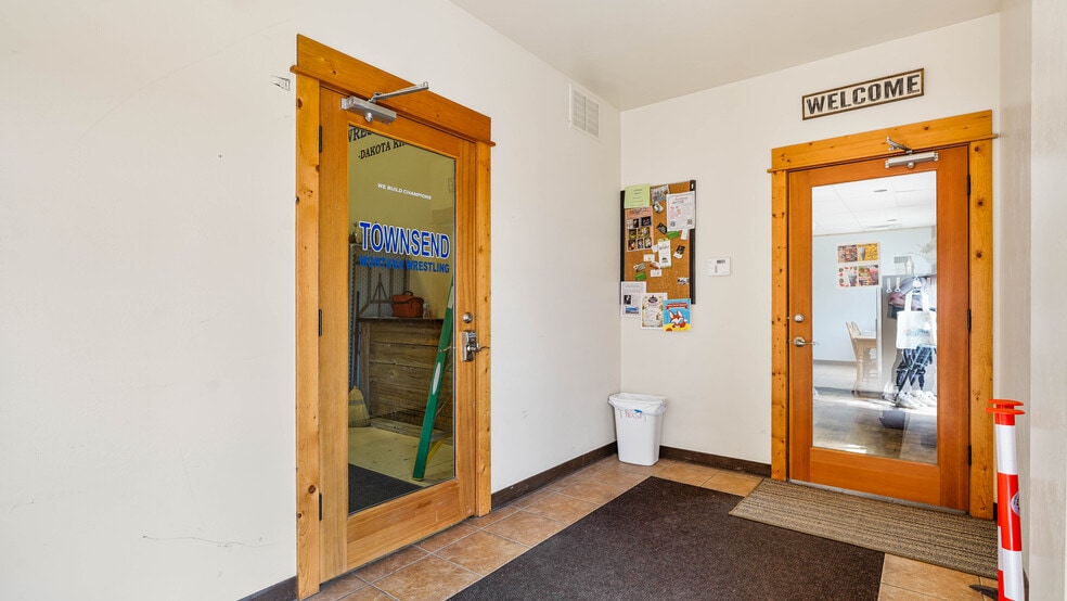 More Photos Of 500 N Front St, Townsend General Retail For Sale