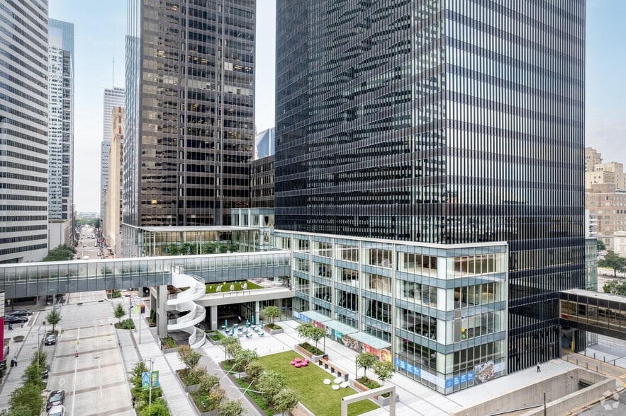 More Photos Of 1221 McKinney St, Houston Office For Lease