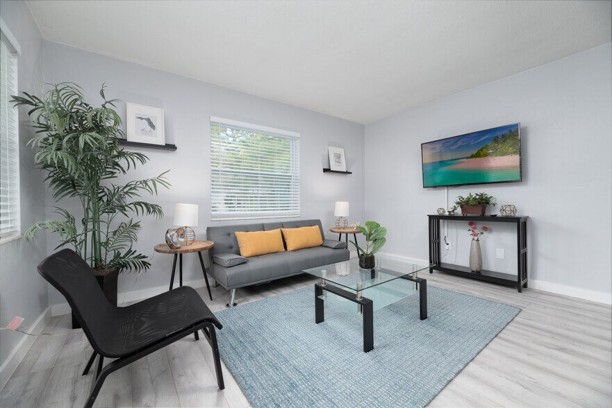 More Photos Of 820 NE 21st Dr, Wilton Manors Apartments For Sale