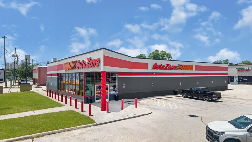 More Photos Of 2601-2619 Fulton St, Houston Unknown For Lease