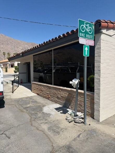 More Photos Of 396-400 E Sunny Dunes Rd, Palm Springs Warehouse For Lease