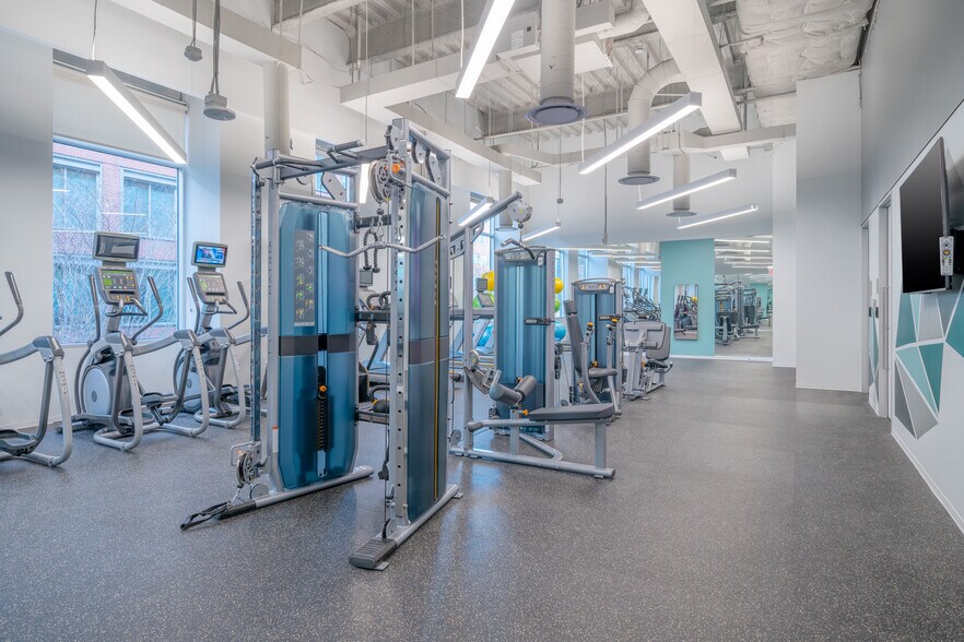 More Photos Of 1925 Ballenger Ave, Alexandria Office For Lease