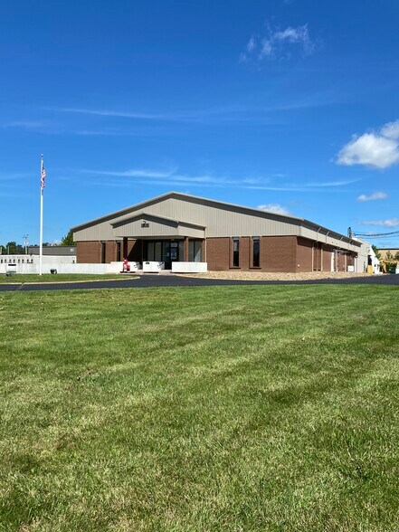 Primary Photo Of 885 W Liberty St, Medina Light Distribution For Lease