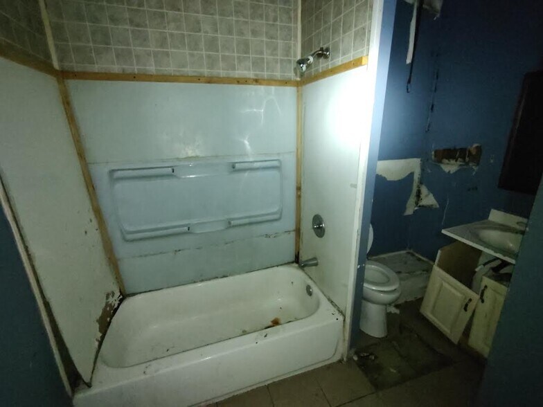 More Photos Of 1310 Bleecker St, Utica Apartments For Sale