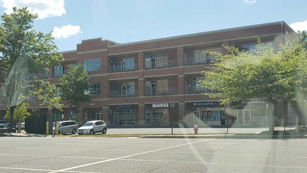 Primary Photo Of 14701 Lee #305 hwy, Centreville Office For Lease