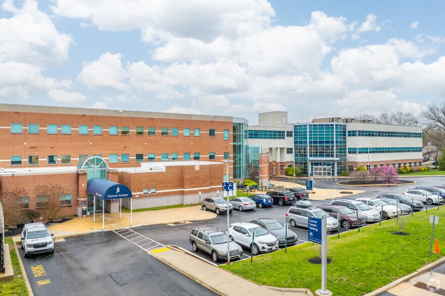 More Photos Of 824 Main St, Phoenixville Medical For Lease