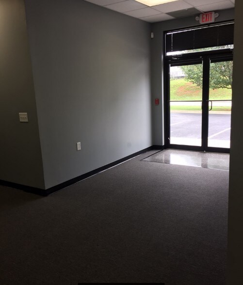 More Photos Of 60 Chamisa Rd, Covington Unknown For Lease