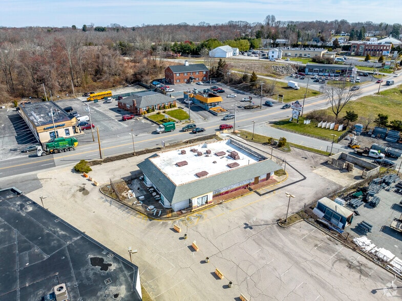 1350 Hartford Ave, Johnston, RI 02919 Retail For Lease