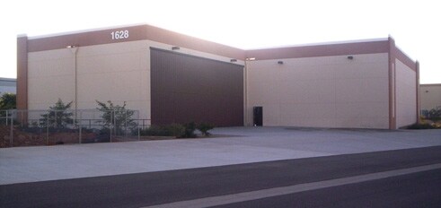 More Photos Of 1628 W Williams Dr, Phoenix Warehouse For Lease