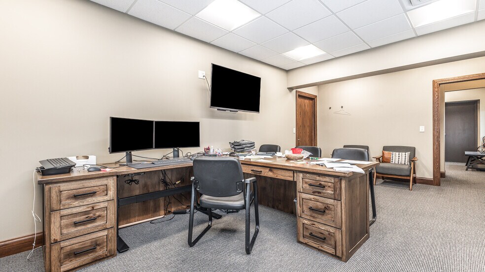 More Photos Of 11470 Industrial Dr, Galena Warehouse For Sale