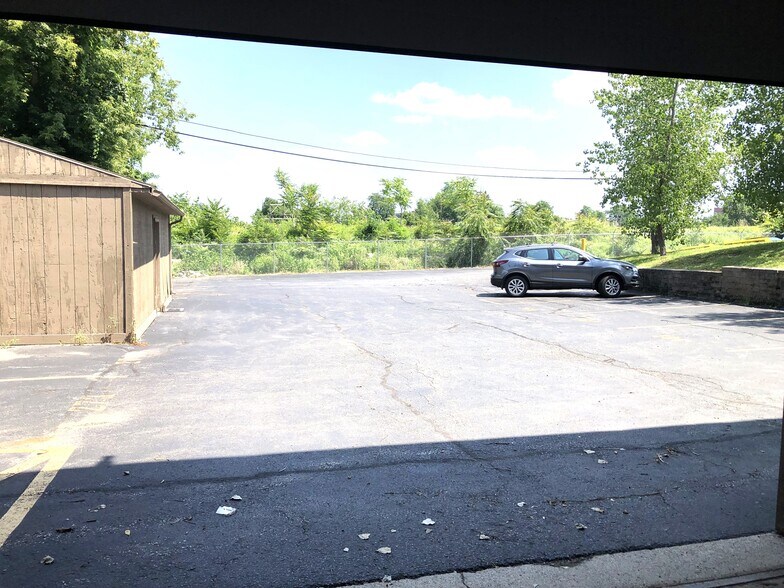 More Photos Of 340 Lake Ave, Rochester Light Distribution For Lease