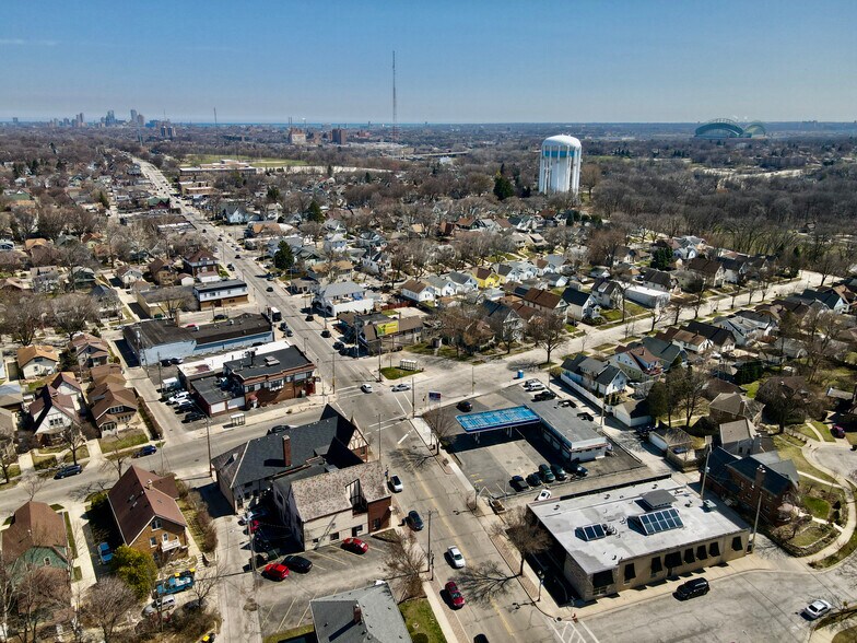 More Photos Of 6027 W Vliet St, Milwaukee Storefront Retail Office For Sale