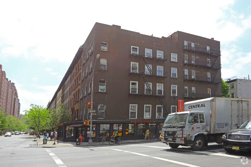 Primary Photo Of 470 W 23rd St, New York Apartments For Lease