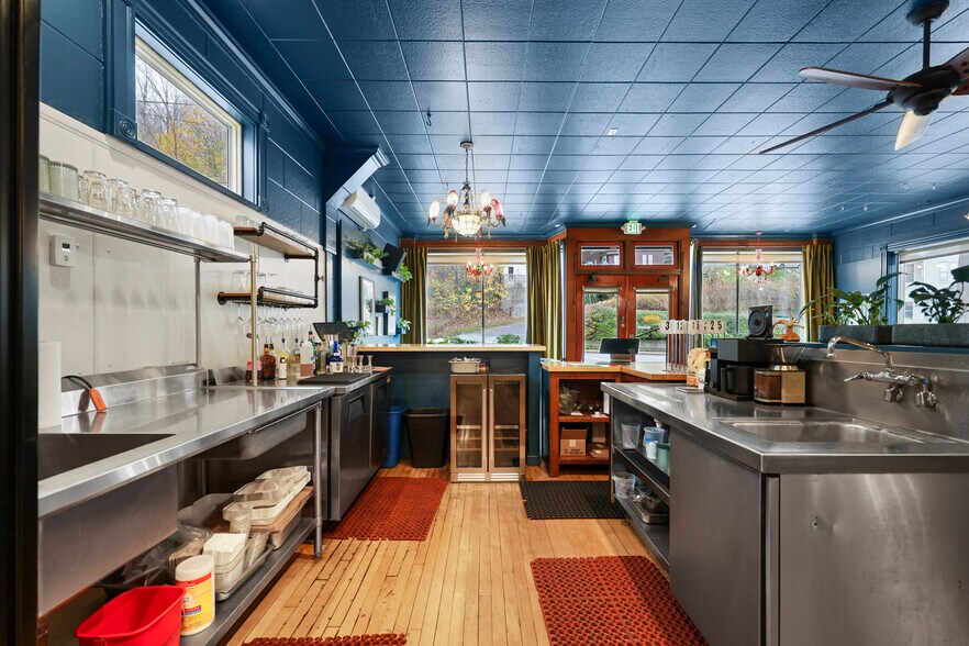 More Photos Of 437 W Main St, North Adams Restaurant For Sale