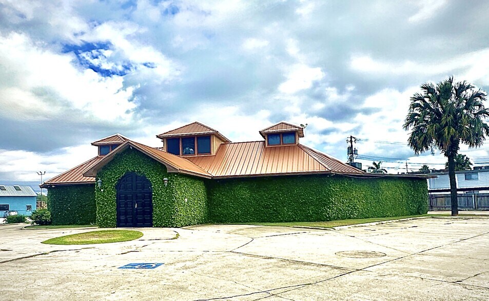 Primary Photo Of 1480 US-77, Brownsville General Retail For Lease