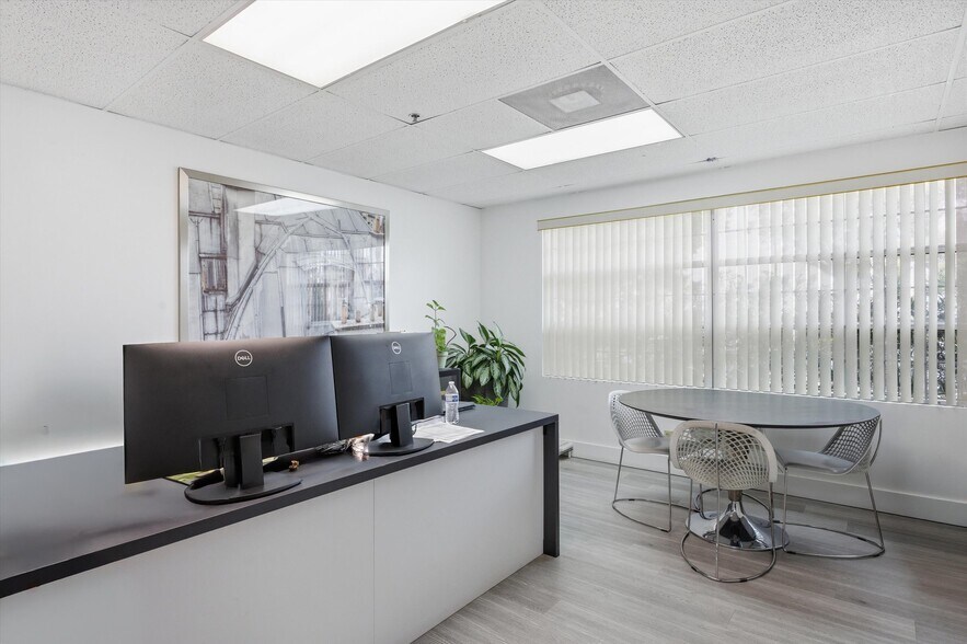 More Photos Of 10880 NW 30th St, Doral Warehouse For Sale