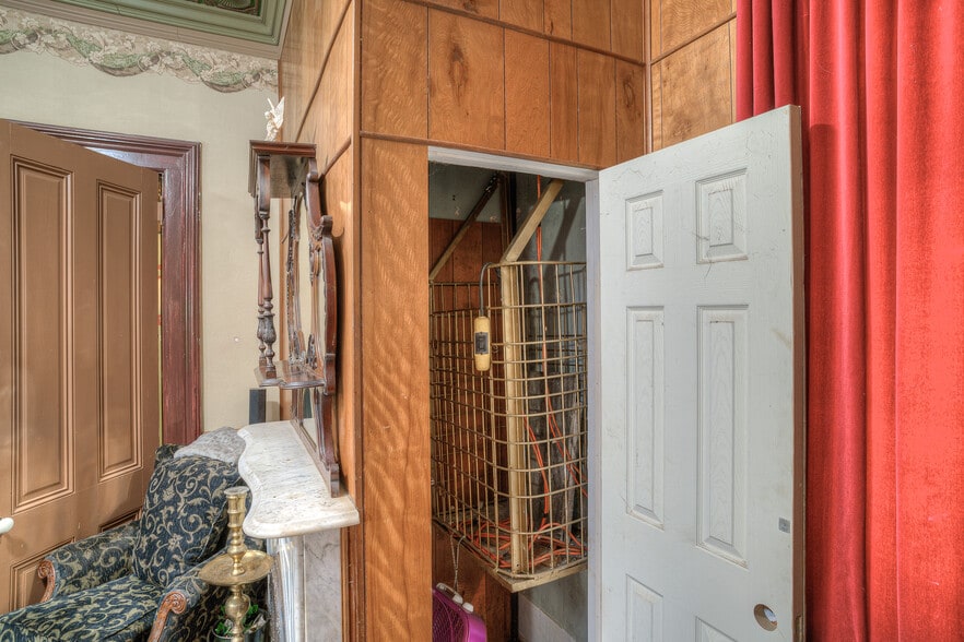 More Photos Of 2109 Robinson St, Oroville Specialty For Sale