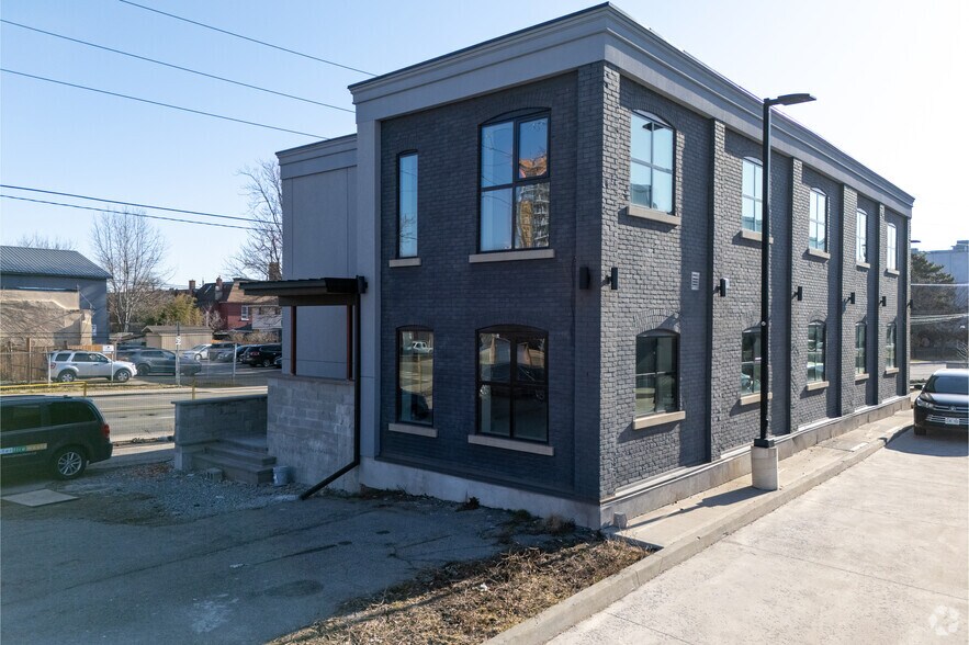 Primary Photo Of 96 Wilson St, Hamilton Office For Lease