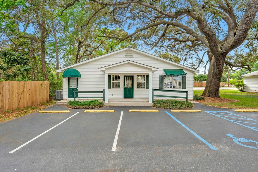 More Photos Of 12440 Magnolia Ave, Magnolia Springs Office For Lease