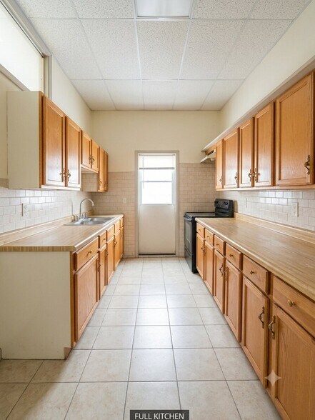 More Photos Of 236-238 Stuyvesant Ave, Lyndhurst Storefront Retail Residential For Lease