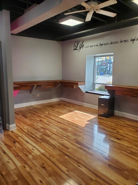 More Photos Of 800 N Mangum St, Durham Office For Lease