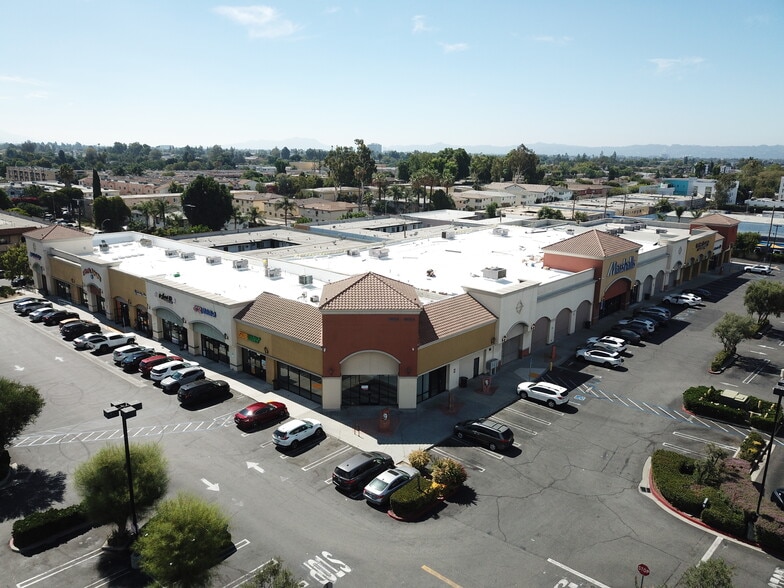 More Photos Of 9000-9054 Sepulveda Blvd, North Hills Unknown For Lease
