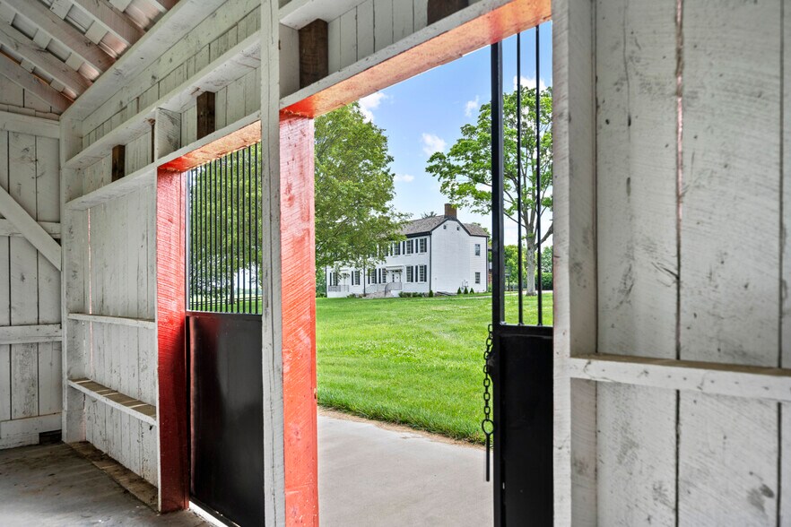 More Photos Of 1975 Georgetown Rd, Paris Lodge Meeting Hall For Sale