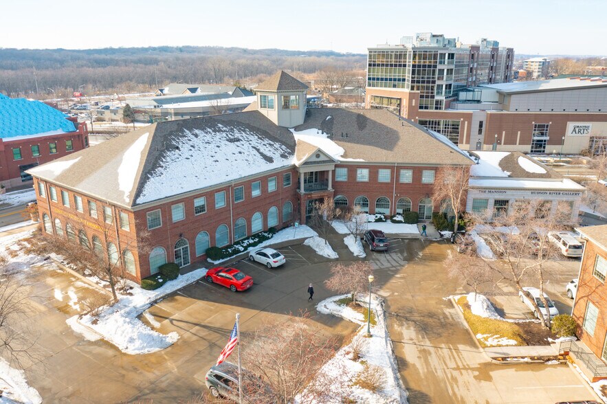 More Photos Of 501 12th Ave, Coralville Office For Lease