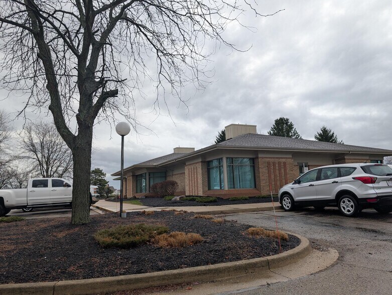 More Photos Of 950 Salem St, Brookville Medical For Lease