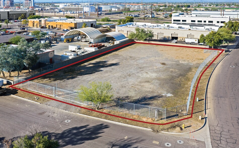 More Photos Of 7020 W Augusta Ave, Glendale Contractor Storage Yard For Lease